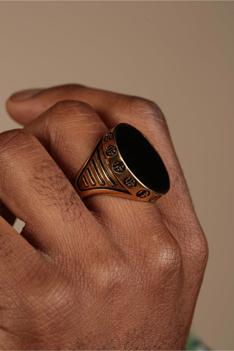 Olokun Enamel Tainted Royal Circle Ring (GOLD)